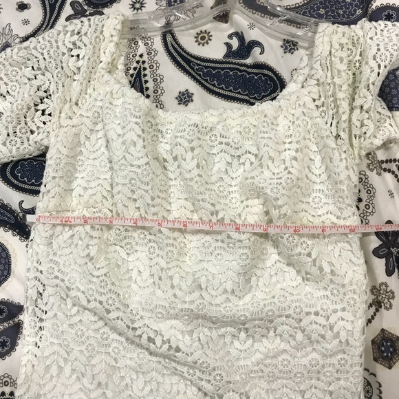 White lace off the shoulder dress - Picture 6 of 6